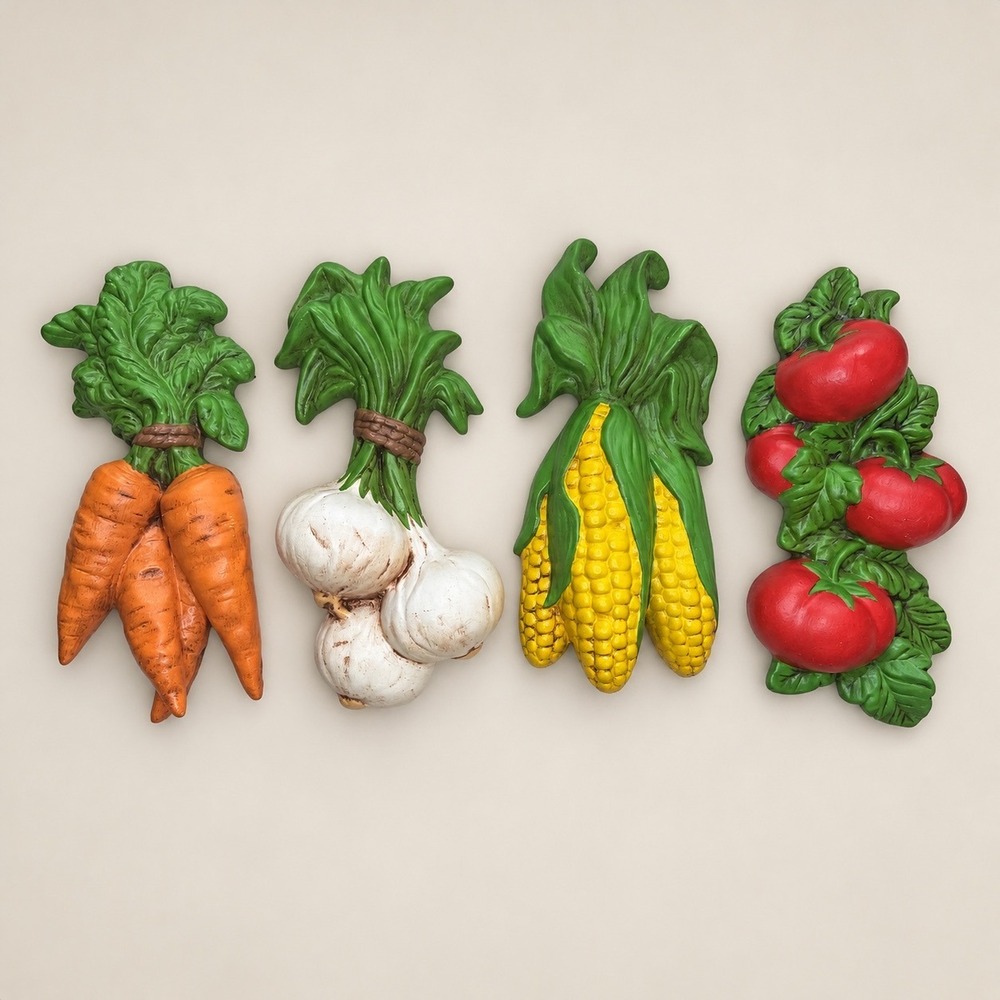 Vintage Vegetable Wall Plaques Set of 4 Carrots Corn Tomato Onion Kitchen Decor